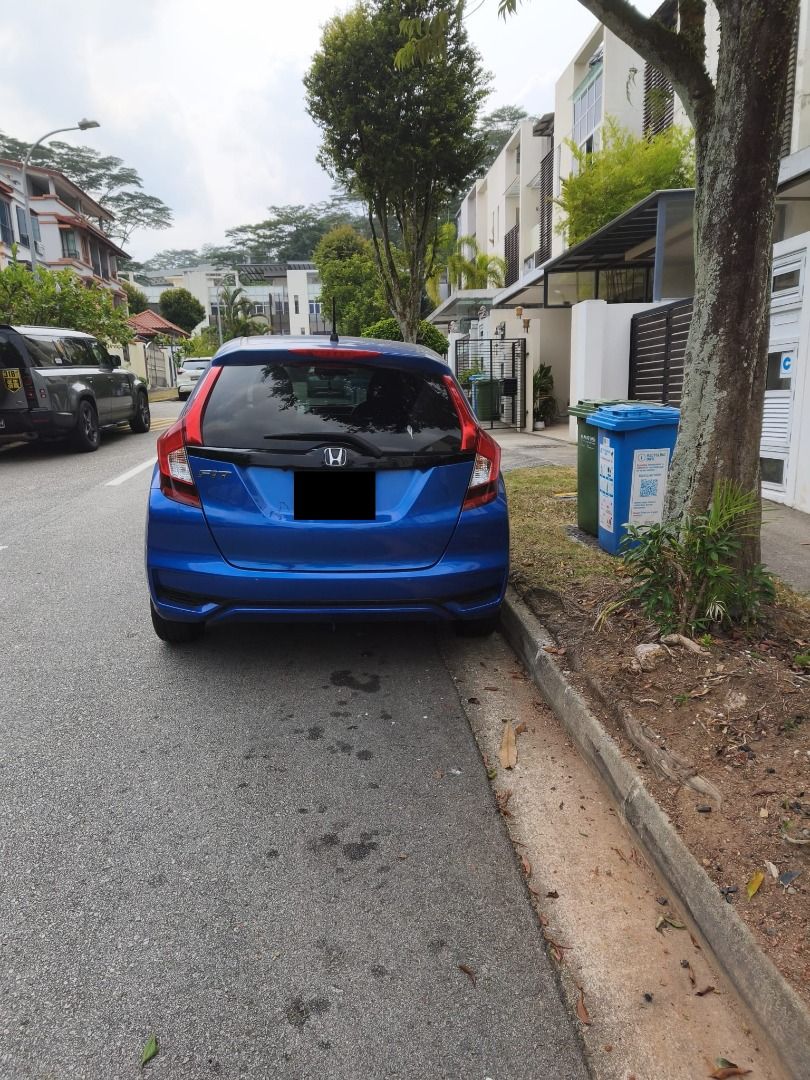 Honda Fit 2017 1.3 G F-Package (A) (Category: Used Cars) located in Singapore. Submitted by kennethker98031 (Listing ID 1460145356, Image 3). Description: .
