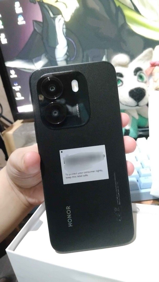 Honor X6e Brand new (Category: Android Others) located in Manila. Submitted by boopys_bookshelf (Listing ID 1460230684, Image 3). Description: RFS: Panic buy/Not my preferred phone - Still new and unused with complete set and box (with charger and casing) - Recently just bought it since Sept 4 - New but cannot provide receipt bc it has personal info.