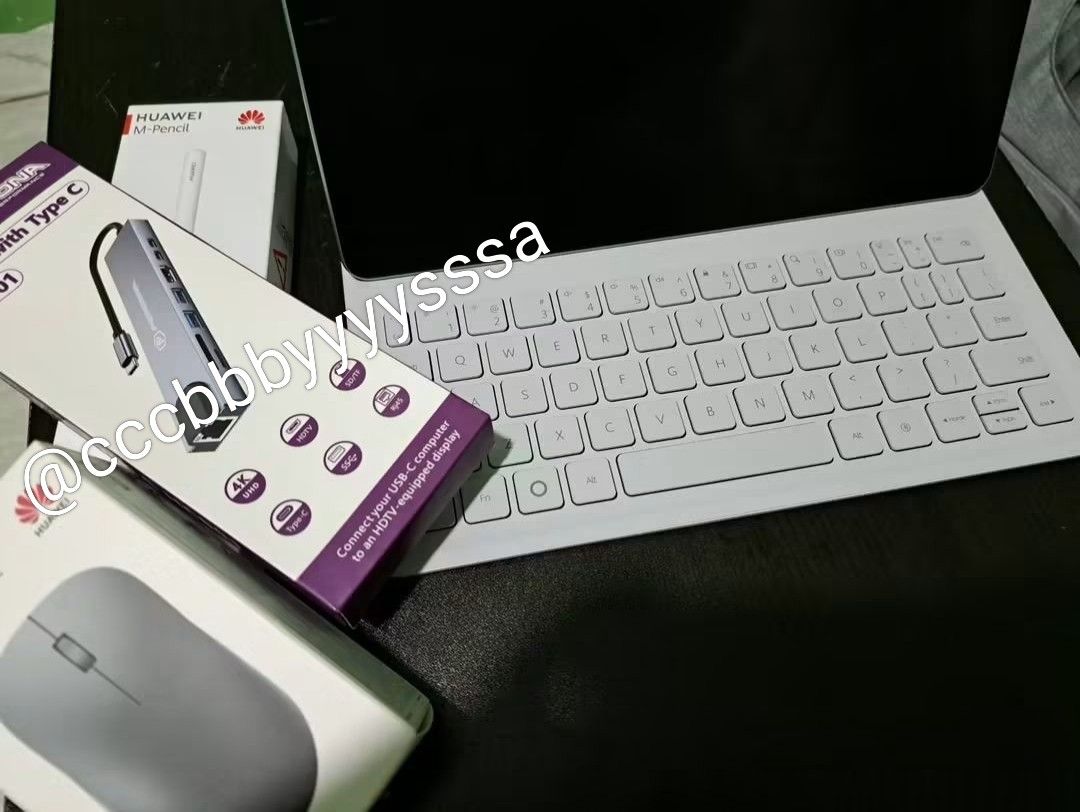 HUAWEI MatePad 11.5 S 2026 (Category: Android) located in Quezon City. Submitted by anccb (Listing ID 1460131315, Image 2). Description: FS: HUAWEI MatePad 11.5 S 2026 PaperMatte Edition | WIFI | 12GB+256GB | Green | Inbox Keyboard | Original Charger Bought brand new (last June) ✅Included na rin: -Huawei wireless mouse -Huawei M-Pencil ✅PLUS FREEBIES: -Persona 15.6" laptop bag -Persona 8 port with type C ✅️In good condition with no issues ✅RFS: f
