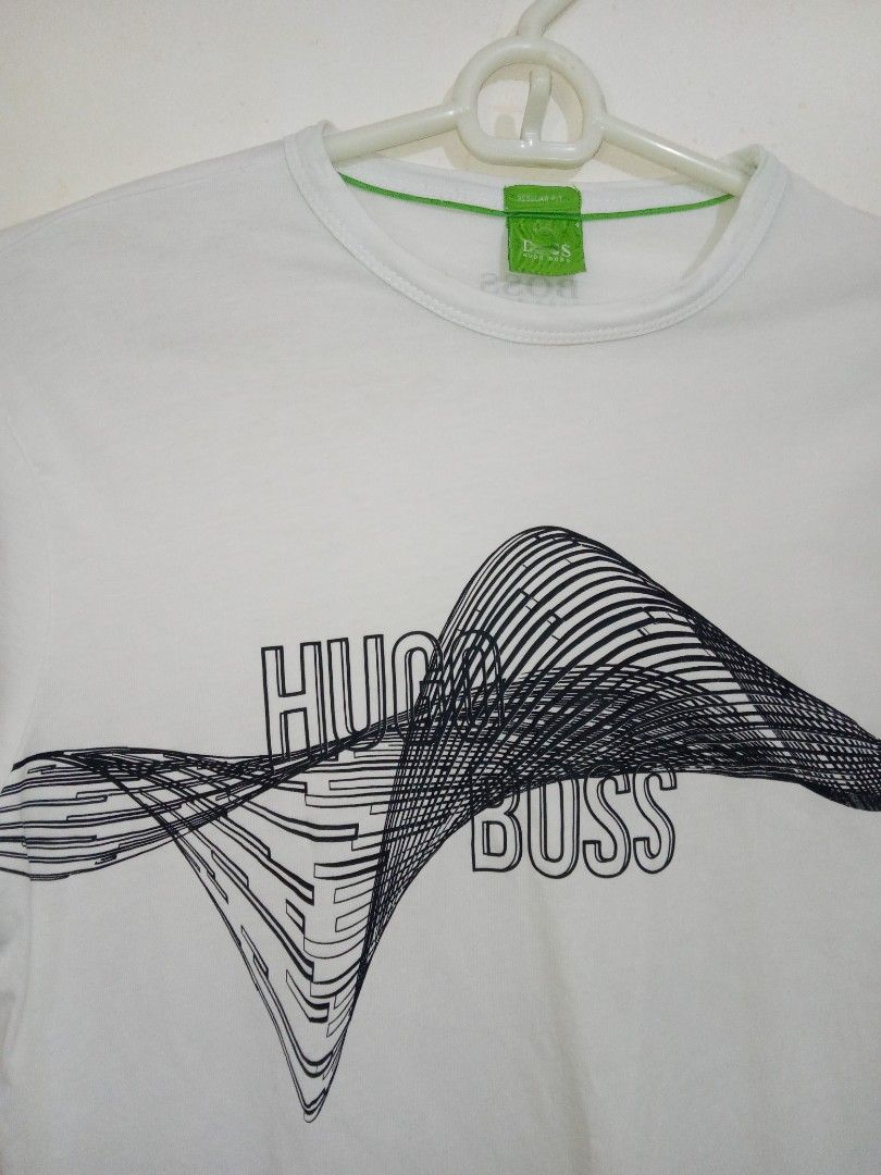 Hugo boss tshirt (Category: Tshirts & Polo Shirts ) located in Akbar. Submitted by bethlehema07352 (Listing ID 1460138882, Image 2). Description: .