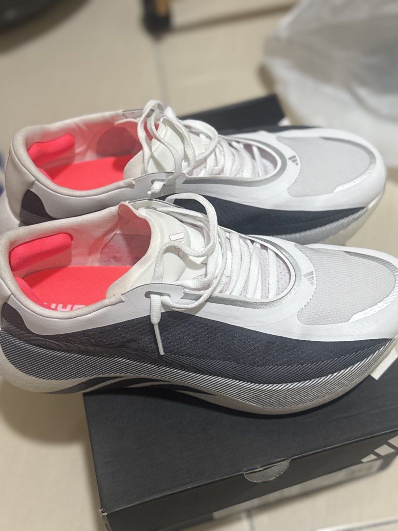 Hyperboost Edge (Category: Sneakers) located in Kuala Lumpur. Submitted by nata7000 (Listing ID 1460283734, Image 3). Description: Used once 3km.