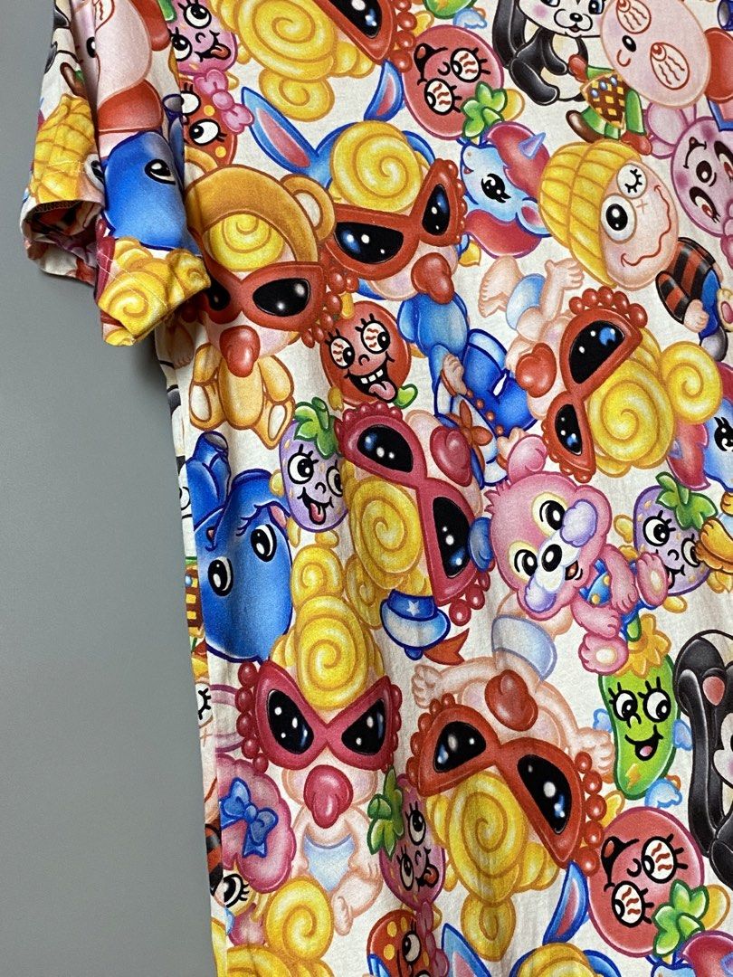 Hysteric All Over Print Shirt (Category: Shirts) located in Quezon City. Submitted by loloyz123 (Listing ID 1460247623, Image 3). Description: Hysteric All Over Print Shirt Condition: Very good Color rate: 10/10 Color: Multiclour Size: L: 28 W: 18 inches.
