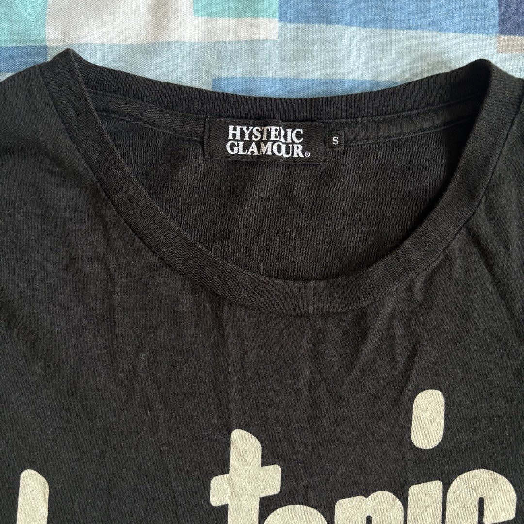 Hysteric Glamour 00’s Era Print (Category: Formal Shirts) located in Quezon City. Submitted by loveliescrushing (Listing ID 1460221598, Image 3). Description: i’d love to keep this one but mannnn, my shoulder & back are getting bigger. shoulder - 16 inches length - 25 inches get niyo na mga twink & negotiable pa.