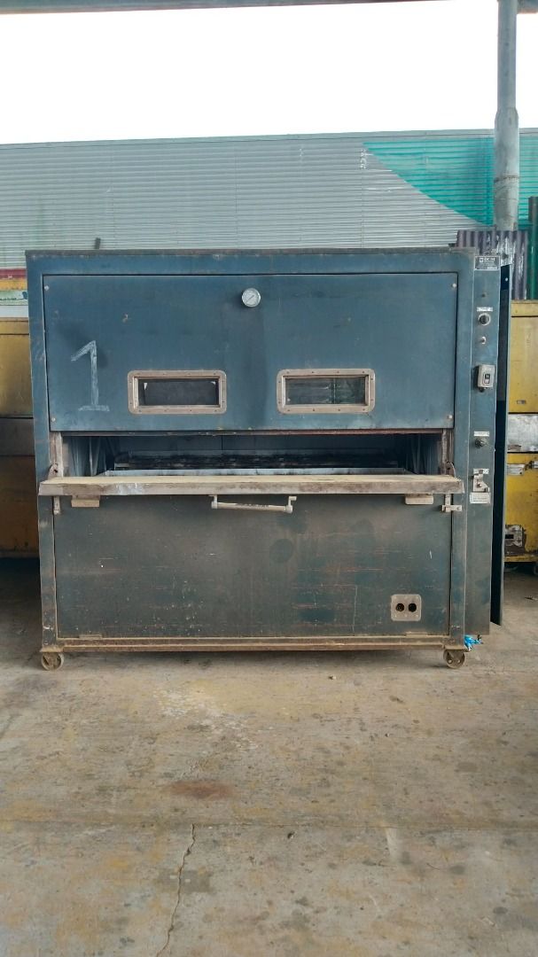 Industrial Deck Oven / Commercial Bakery Deck Oven (Category: Ovens & Toasters) located in Quezon. Submitted by loida.batusin2022 (Listing ID 1460135057, Image 2). Description: Brand: DCM Oven Rotary Oven Price is negotiable Meet up at Velfram Food Corporation Plant Office in Maharlika Highway, Brgy Talipan, Pagbilao Quezon.