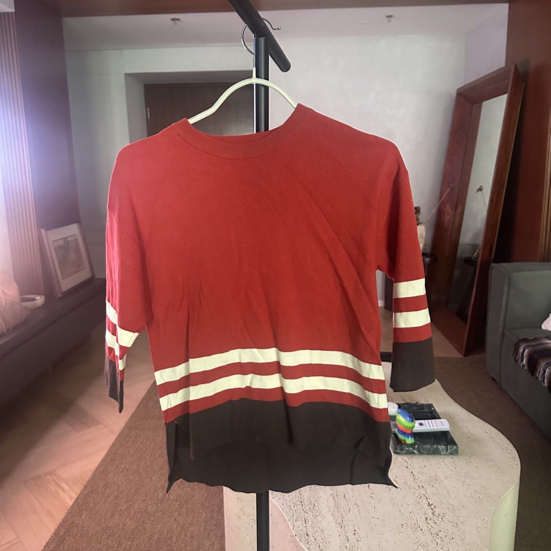 Iora red longsleeves top (Category: Longsleeves) located in Pasig City. Submitted by ynahperez (Listing ID 1460218269, Image 1). Description: .