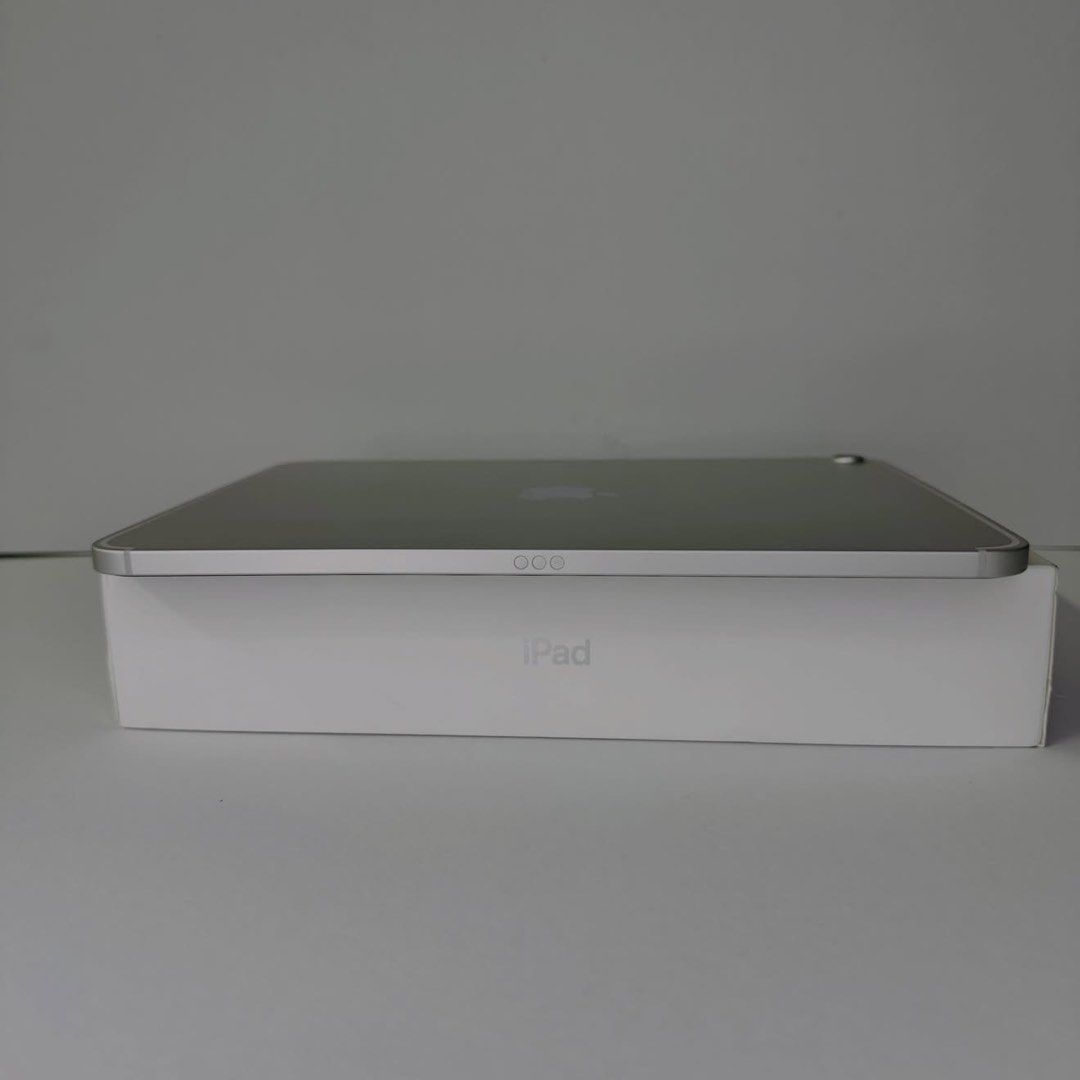 iPad A16 128 GB (Category: iPad) located in Manila. Submitted by jordan.heif (Listing ID 1460109717, Image 2). Description: good as new all buttons working face id working true tone working Box included 94 BATTERY HEALTH 📍I bought it last yr for almost 28k and now apple devices srp went up meaning this deal is still a steal- NO TAWAD.