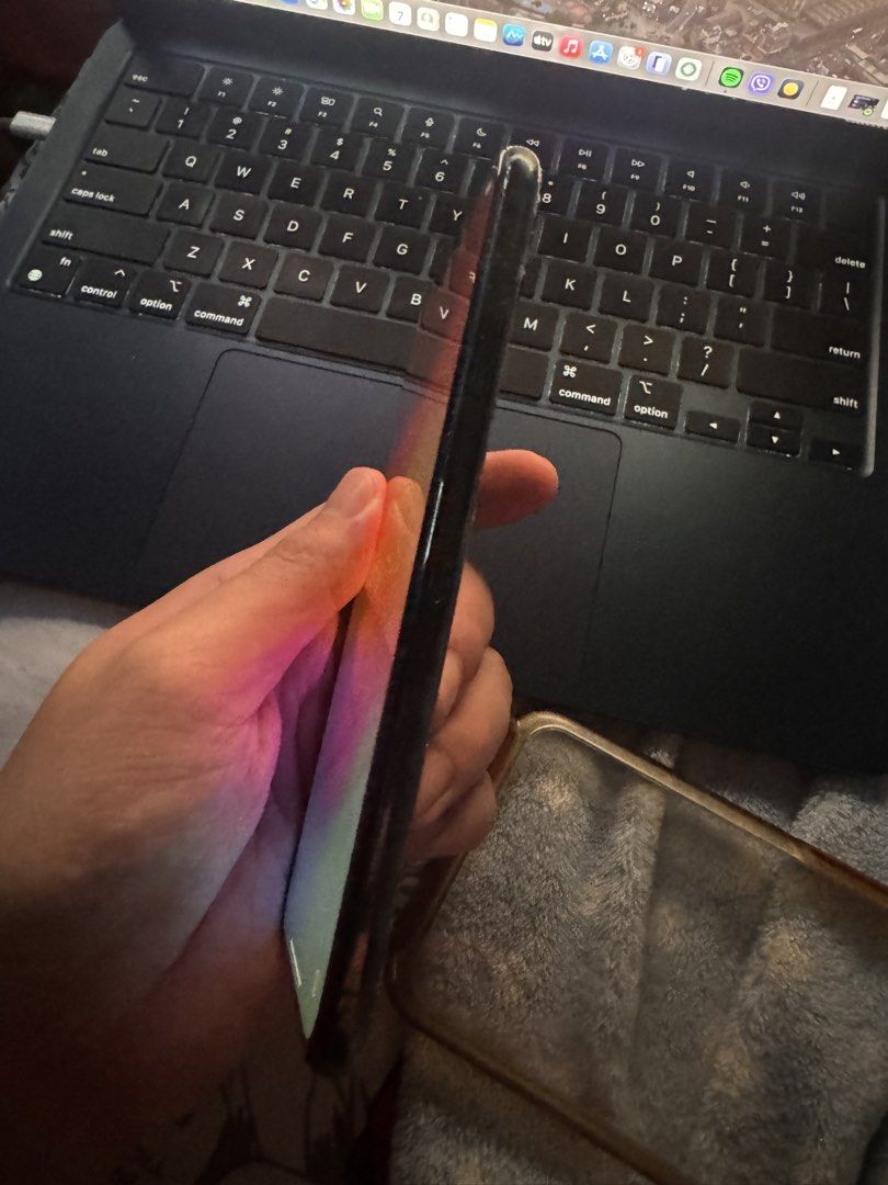 Iphone 11 Promax 256gb (Category: iPhone 11 Series) located in Manila. Submitted by trisden (Listing ID 1460189742, Image 1). Description: No box and charger phone only. .