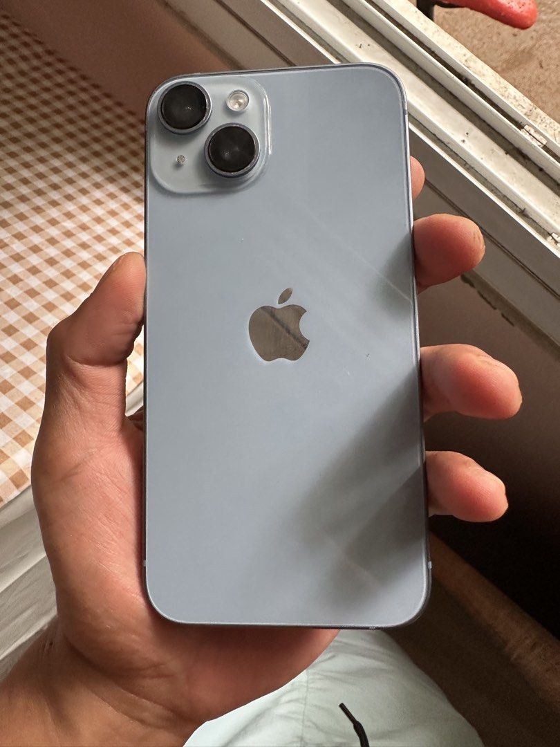 Iphone 14 128 gb (Category: iPhone 14 Series) located in Manila. Submitted by koulingayeta (Listing ID 1460177555, Image 1). Description: Just bought last feb. Still under warranty!.