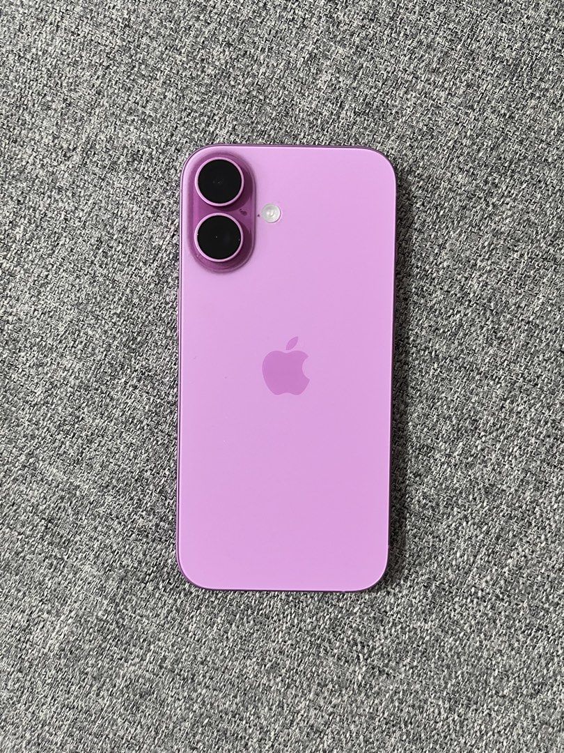 Iphone 16 Pink Color 128gb (Category: Cases & Sleeves) located in Cagayan de Oro. Submitted by prelovederela (Listing ID 1460268074, Image 2). Description: selling my iphone 16 128gb with box and inside inclusions bought from the loop with paperbag battery health: 88% no dents no scratches *LEGIT IPHONE rfs: upgrade.