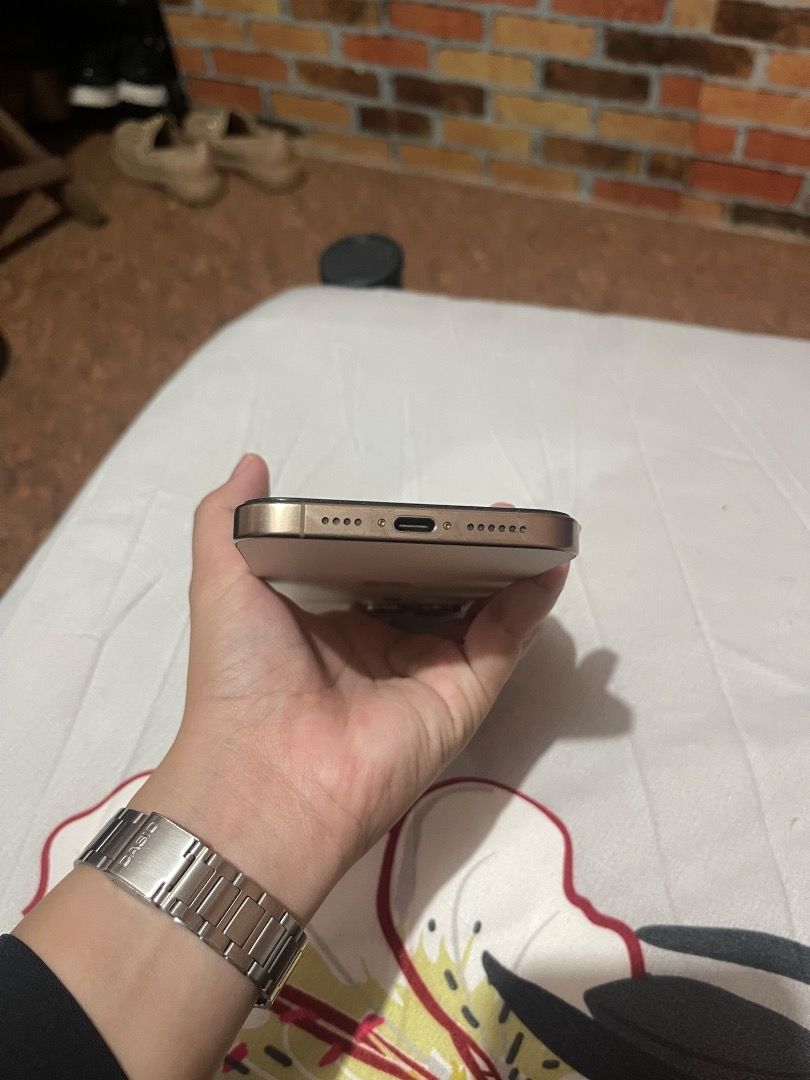 Iphone 16 pro max 256 gb (Category: iPhone 16 Series) located in Caloocan City. Submitted by holeeey (Listing ID 1460303782, Image 3). Description: Meet-up: Pasay / MOA area • 16 Pro Max 256GB • Desert Titanium • US Variant / LL/A • eSIM Only • Factory Unlocked / Openline • 90% Battery Health • 585 Cycle Count • No history of repair • No issues — all functions working • Face ID ✅ • True Tone ✅ • Cameras / speakers / charging ✅ Inclusions: • Unit 