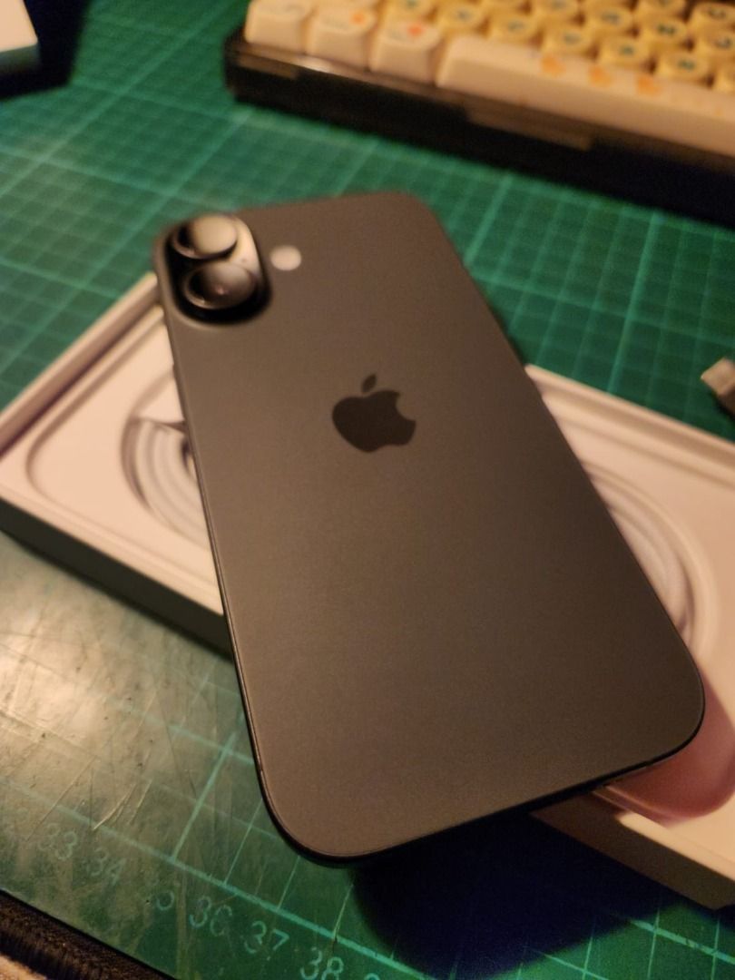 Iphone 17 (Category: iPhone 17 Series) located in Quezon City. Submitted by dolphin1976 (Listing ID 1460302350, Image 1). Description: FOR SALE BLACK IPHONE 17 256 GB globe locked .