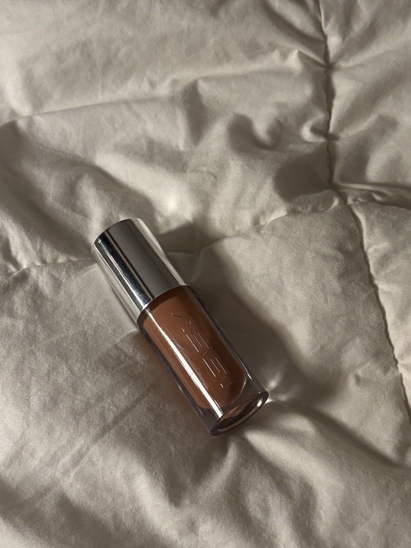 Issy fat gloss (shade:bombshell) (Category: Makeup) located in Manila. Submitted by sphtyu (Listing ID 1460217046, Image 1). Description: - issy fat gloss - shade (bombshell) - bought only a week ago ** isnt my shade .