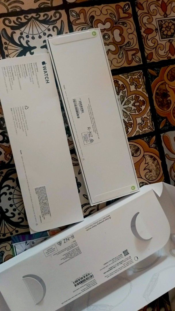 Iwatch series 11 (Category: Wearables & Smart Watches) located in Manila. Submitted by cleverearth.ed94b6 (Listing ID 1460148454, Image 3). Description: Apple Iwatch series 11 46mm space gray brand new, Box is still sealed as seen in the photo .