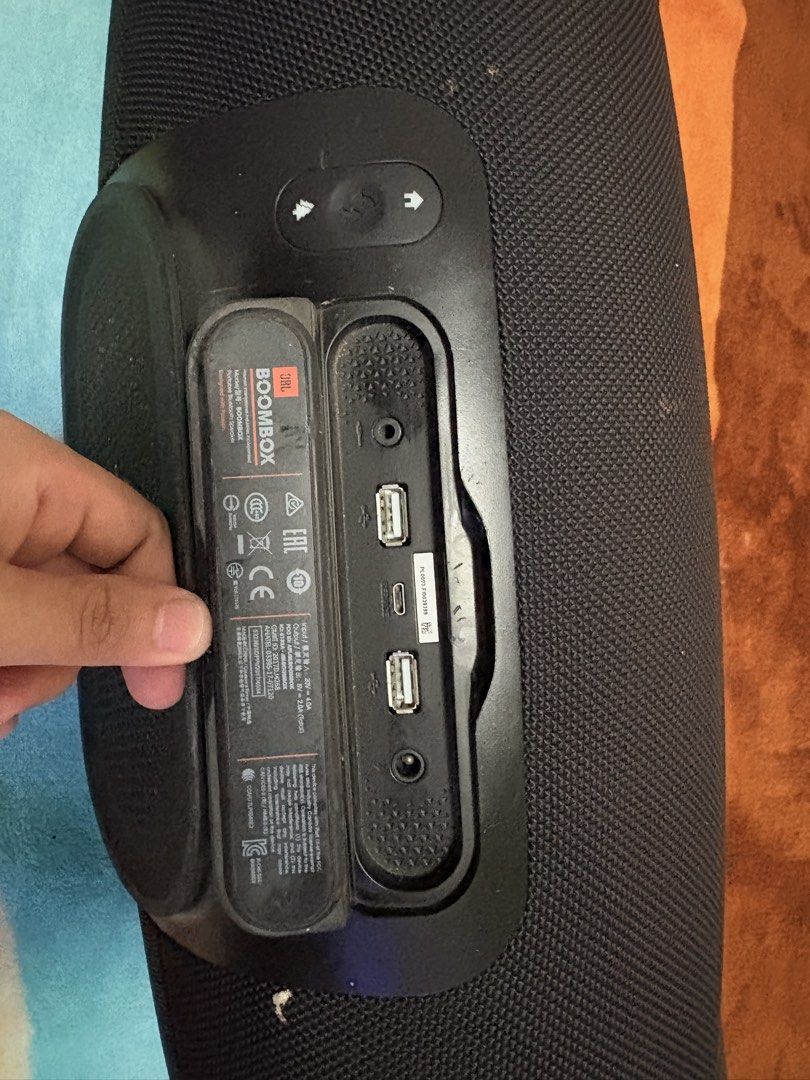 JBL Boombox Portable Bluetooth Speaker (Category: Soundbars, Speakers & Amplifiers) located in Quezon City. Submitted by mayabliss (Listing ID 1460253826, Image 2). Description: No sound issue may konting visibble gasgas lang sa gilid Rfs: Di na nagagamit.