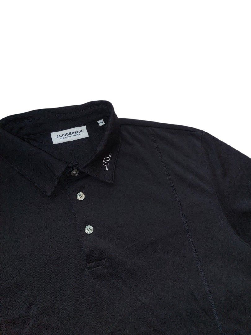 j.lindeberg (Category: Activewear) located in Manila. Submitted by getinyourbag (Listing ID 1460204221, Image 3). Description: as new 20 width 28 length.