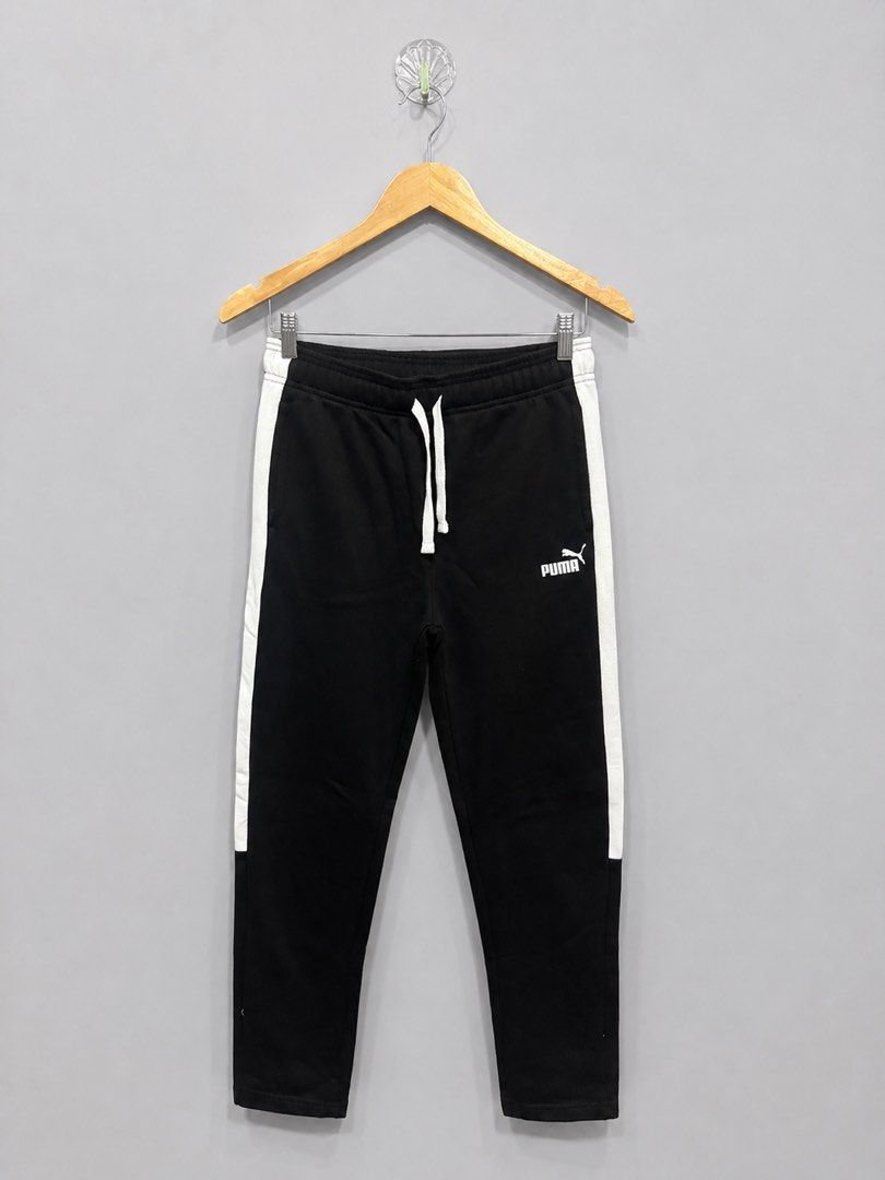 Jogging pants (Category: Joggers) located in Quezon City. Submitted by mhanelski (Listing ID 1460203734, Image 1). Description: Puma jogging pants.
