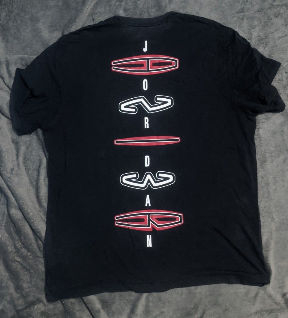 Jordan (Category: Tshirts & Polo Shirts ) located in San Ildefonso. Submitted by tripniberto (Listing ID 1460162015, Image 1). Description: Jordan Dimes:22/27L Issue: Need wash, Faded Color Rate: 8/10(or better) (lighting may affect the color on images) MOP: gcash MOD: j&t(+sf) NO RUSH SHIPPING!!! (3-5days Ship out!) please manage your expectations this is ukay items PM if interested 📩 Bulacan 📍.