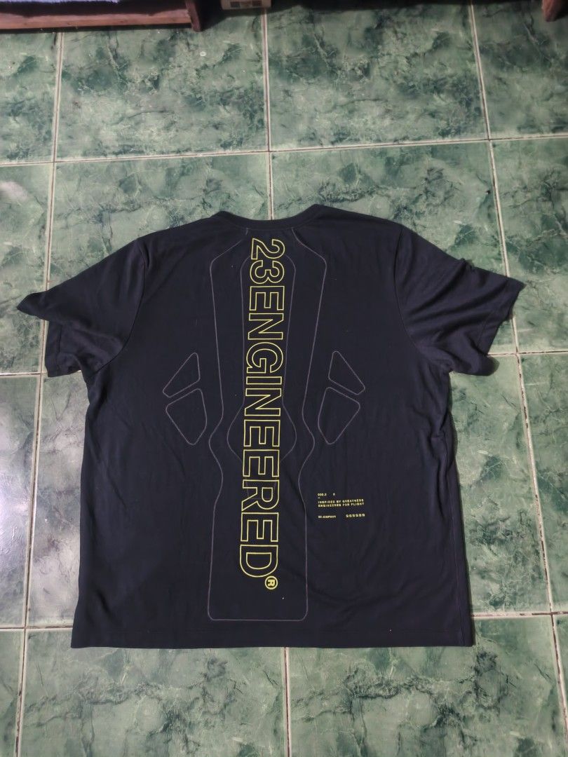 Jordan 23 Engineered T-Shirt Black (Category: Tshirts & Polo Shirts ) located in Bacoor. Submitted by davealvare39194 (Listing ID 1460224207, Image 2). Description: - Black Jordan 23 Engineered T-Shirt - Bold graphic print on front and back - Classic crew neck design - Comfortable short sleeves - Ideal for everyday casual wear.