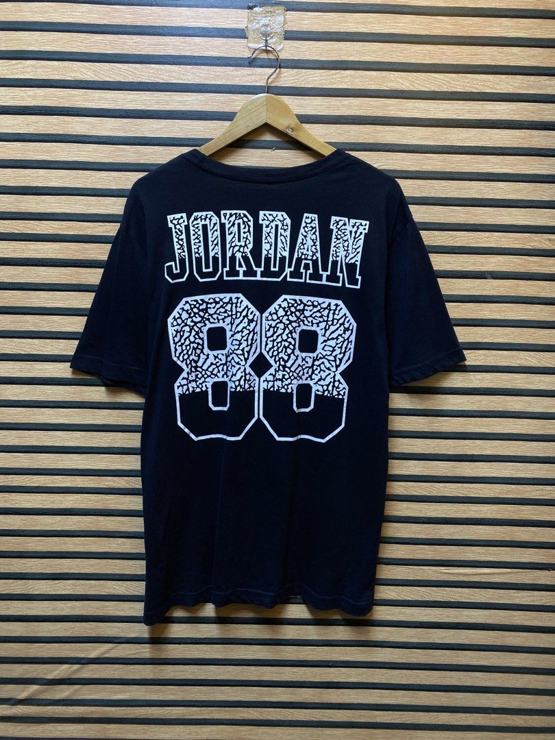 JORDAN “88” TEE (Category: Tshirts & Polo Shirts ) located in Makati City. Submitted by drip.poww (Listing ID 1460242119, Image 1). Description: - Authentic Jordan - Color: Black - Size: XL - Dimes: 24x29 - Authentic - Excellent condition - Need wash, fresh from bale - Material: 100% Cotton Please don’t expect too much—these are thrifted (ukay) items. 😊 !!STILL NEGOTIABLE!!.