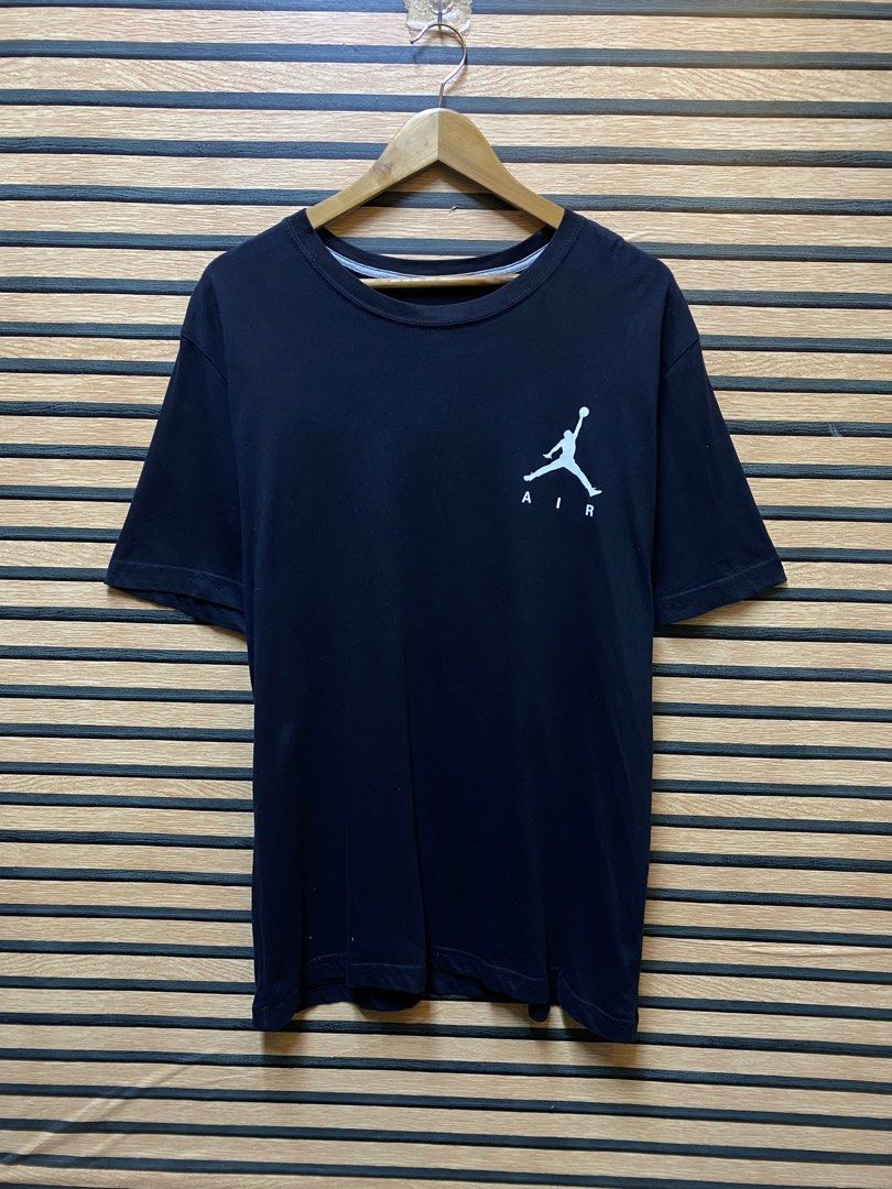 JORDAN “88” TEE (Category: Tshirts & Polo Shirts ) located in Makati City. Submitted by drip.poww (Listing ID 1460242119, Image 2). Description: - Authentic Jordan - Color: Black - Size: XL - Dimes: 24x29 - Authentic - Excellent condition - Need wash, fresh from bale - Material: 100% Cotton Please don’t expect too much—these are thrifted (ukay) items. 😊 !!STILL NEGOTIABLE!!.