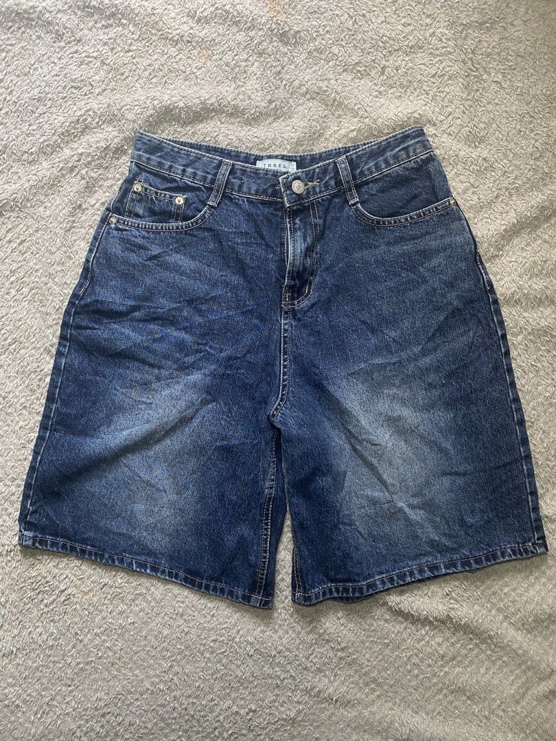 Jorts (Category: Shorts) located in Prosperidad. Submitted by octaviorey80594 (Listing ID 1460263070, Image 1). Description: Waist 26-28 Length 20 No issue .