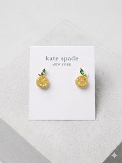 (Category: ) located in . Submitted by luvkobagsnshoes (Listing ID 1460151850, Image 1). Description: .