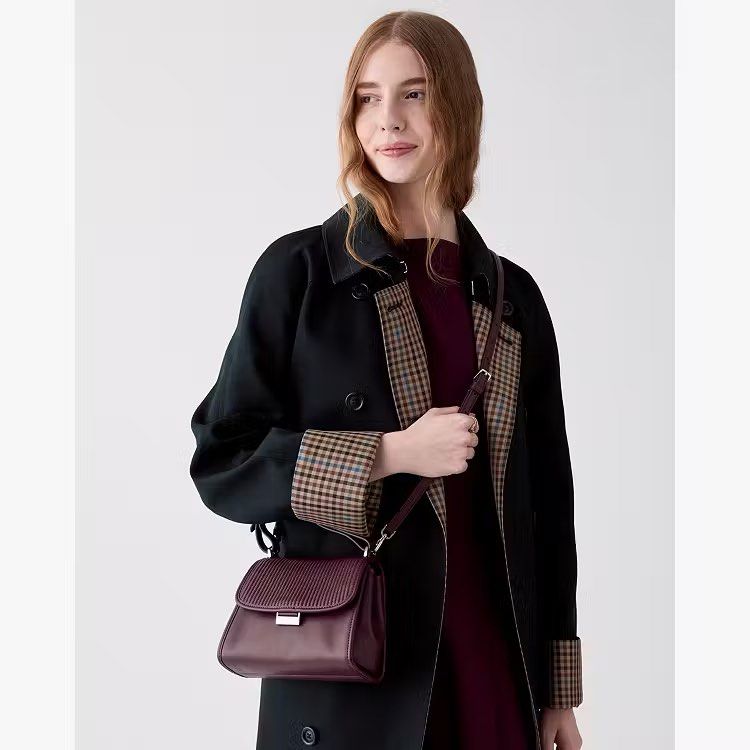 Kate Spade Riley Quilted Small Top Handle Bag 💖 (Category: Shoulder Bags) located in Manila. Submitted by the.real.love.elle (Listing ID 1460236896, Image 1). Description: ✈️ 2-6 weeks ETA 🚢 2-3 months ETA 🛒 Pre order 💌 DM for inquiries and orders Love, Elle is not affiliated with the brands mentioned. All rights and trademarks are the property of their respective owners. No sponsorship, endorsement, or property infringement is intended; all 