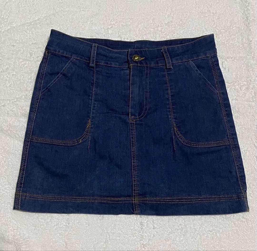 kendall y2k mini denim skirt (Category: Skirts) located in Santa Rosa. Submitted by ciacloset (Listing ID 1460239291, Image 1). Description: Size 28 (medida) NEVER BEEN USED 🤍 Really good quality Msg me for other deets ! 📍Laguna.