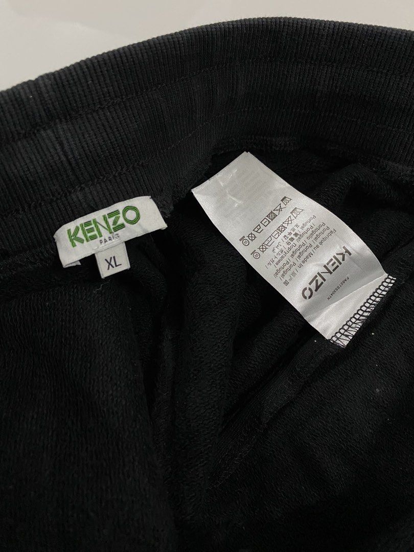 Kenzo Cuffed Pants (Category: Joggers) located in Manila. Submitted by castromerb32733 (Listing ID 1460130107, Image 2). Description: Kenzo Cuffed Pants Embroid design Waist 30-40 Lenght 40 Good condition Need wash.