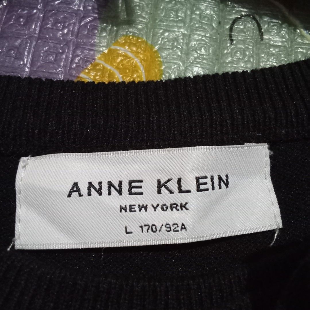 Knnited Ann Klein (Category: Longsleeves) located in Manila. Submitted by tcbukay_zxc25 (Listing ID 1460255042, Image 2). Description: kniited Ann Klein size large good condition.