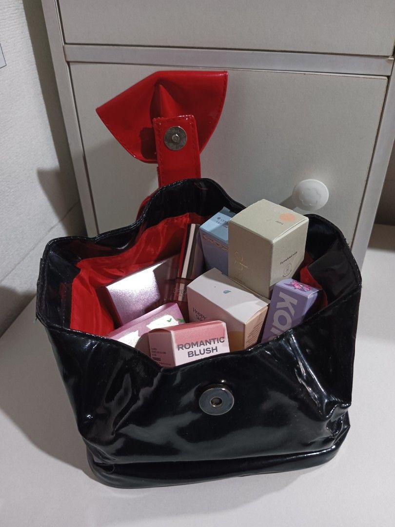 Kokuryu Cosmetics Bag with Makeup Bundle (Category: Makeup) located in Taguig. Submitted by honey_y (Listing ID 1460114880, Image 1). Description: FOR SALE, UNUSED MAKEUP COLLECTION TAKE ALL 3,500 - loc: taguig - can do lalamove sa malapit or thru j&t app - no cod since this is just a personal declutter and not an official online business - sure buyer only pls - rfs: need space .