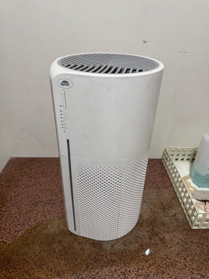 Kyowa Air Purifier (Category: Other Home Appliances) located in Manila. Submitted by rnc.shop (Listing ID 1460247774, Image 1). Description: Kyowa Air Purifier (Model KW-9402) Details: 23W cylinder-type portable air purifier covering up to 16 sqm..