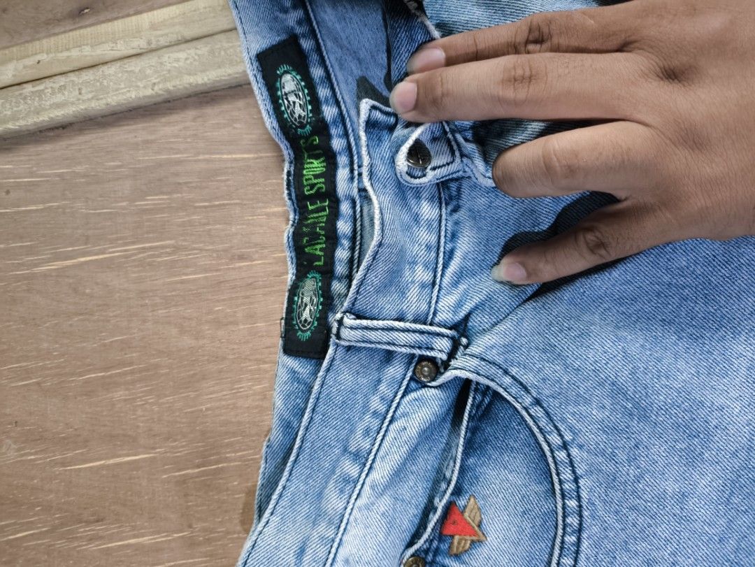 LA CABLE SPORTS Denim Jorts (Category: Shorts) located in Manila. Submitted by phillip.morris (Listing ID 1460237036, Image 3). Description: La Cable denim jorts light blue washed straight from the thrift!! waist • 32" length • 25.5" leg opening • 10.5" Shipping anywhere in the PH via JnT and can do meet-ups around Talomo, Puan & Ulas Davao City..