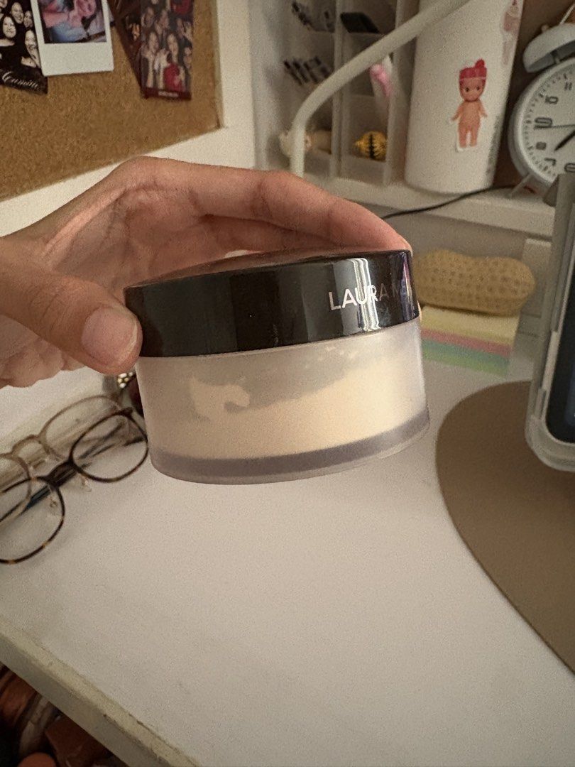 Laura Mercier Translucent Powder (Category: Makeup) located in Batangas. Submitted by soomi_8 (Listing ID 1460183602, Image 2). Description: Ust Dapitan .