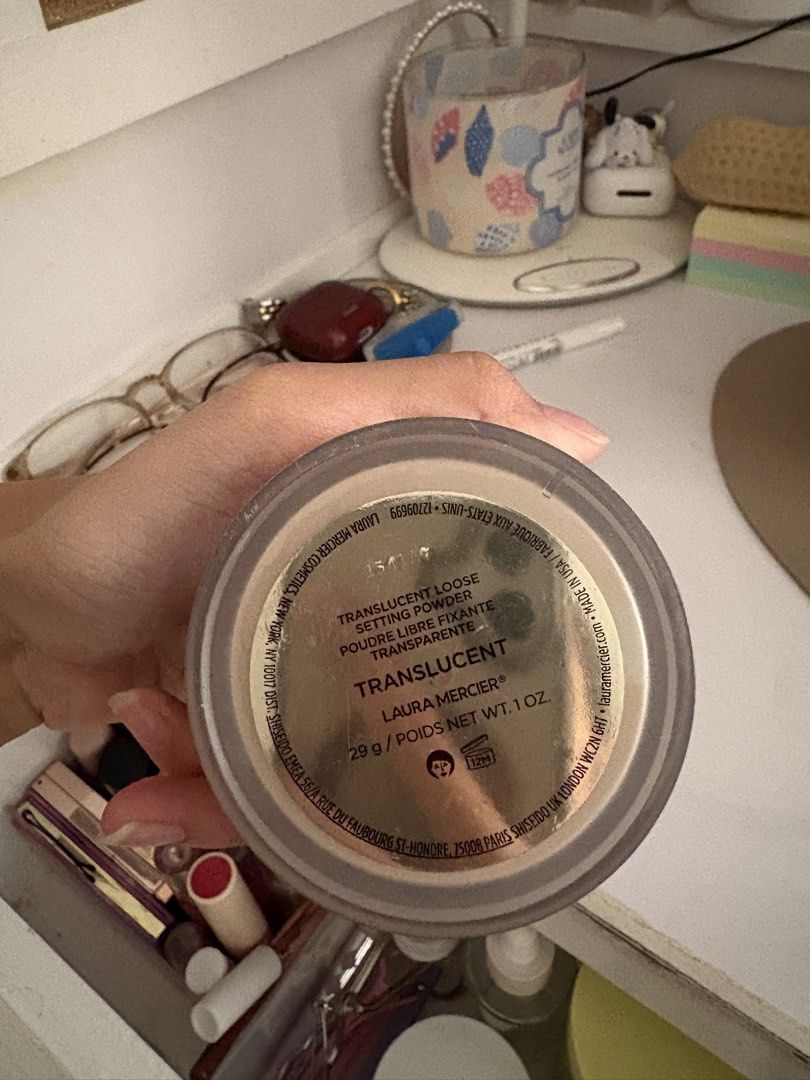 Laura Mercier Translucent Powder (Category: Makeup) located in Batangas. Submitted by soomi_8 (Listing ID 1460183602, Image 3). Description: Ust Dapitan .