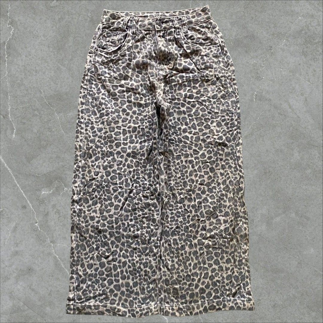 Leopard Print Wide Leg Pants (Category: Other Bottoms) located in Manila. Submitted by levxander342999 (Listing ID 1460153793, Image 1). Description: - Trendy leopard print - Comfortable wide leg style - Classic five-pocket design - Versatile for casual outfits - Makes a statement piece - Easy to pair with simple tops.