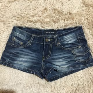 (Category: ) located in . Submitted by jaaanee (Listing ID 1460192722, Image 1). Description: .