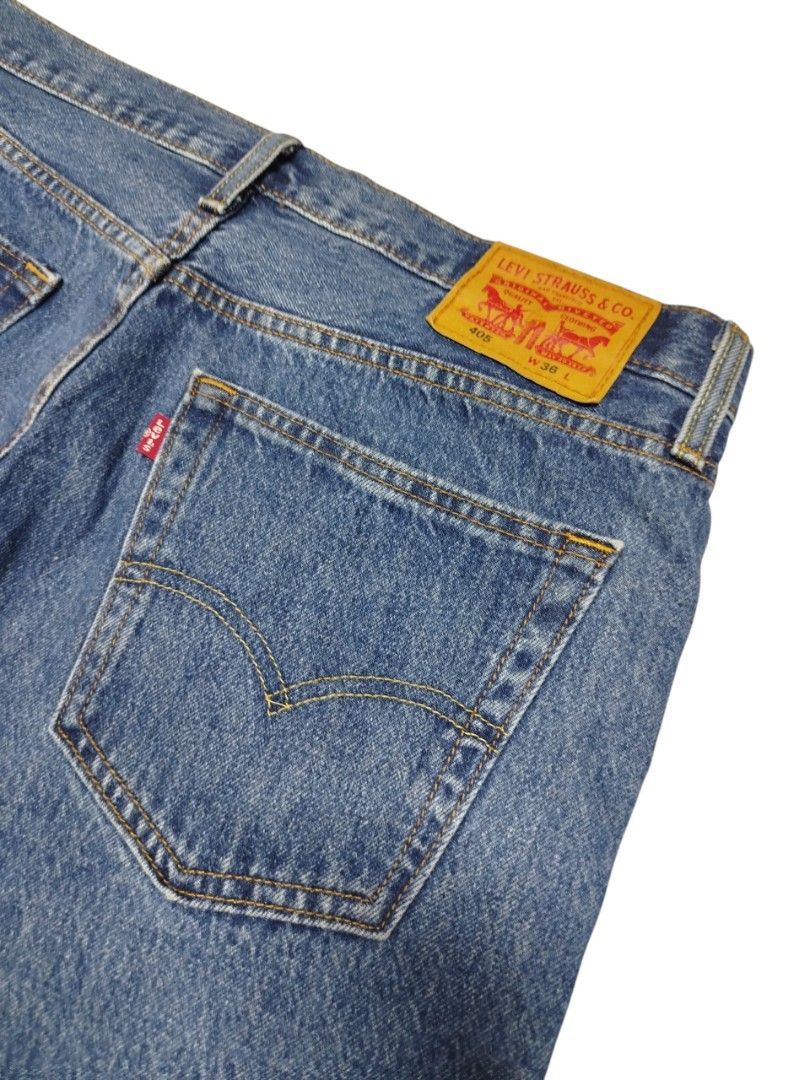 LEVI'S 405 DENIM SHORT (Category: Shorts) located in Bayombong. Submitted by Gentlemans_ClosEt (Listing ID 1460166621, Image 2). Description: LEVI'S 405 DENIM SHORT WAISTLINE: 36 LENGTH: 20 LEG OPENING: 10 EXCELLENT CONDITION NO ISSUE.