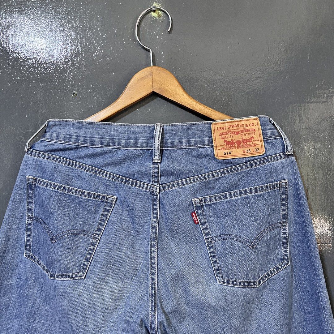 Levis 514 Straight Cut (Category: Jeans) located in Manila. Submitted by thrift-thrift00 (Listing ID 1460210839, Image 2). Description: Levis 514 Authentic! Waist: 33 Length: 38 700.