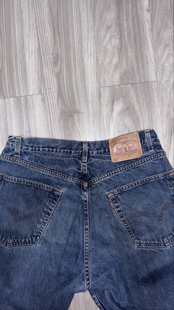 Levi's 569 Loose Straight Jeans (Category: Jeans) located in Pasig City. Submitted by andrecarl11567 (Listing ID 1460234748, Image 3). Description: - Classic blue Levi's jeans - Loose straight fit - Size: 30x33 - Ideal for everyday wear - Durable denim construction - Button and zip fly closure - Traditional five-pocket styling.
