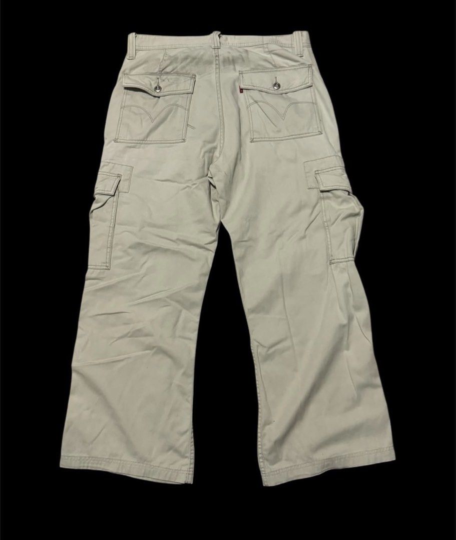 Levi’s Cargo pants workwear (Category: Jeans) located in Las Pinas. Submitted by thrftmnl. (Listing ID 1460245478, Image 3). Description: Levi’s cargo pants Cream Size: Med-Large Dimes Width: 34-36 Length: 40 Inseam: 27 Leg opening: 11 Issue/s: back pocket (removable) needs wash.