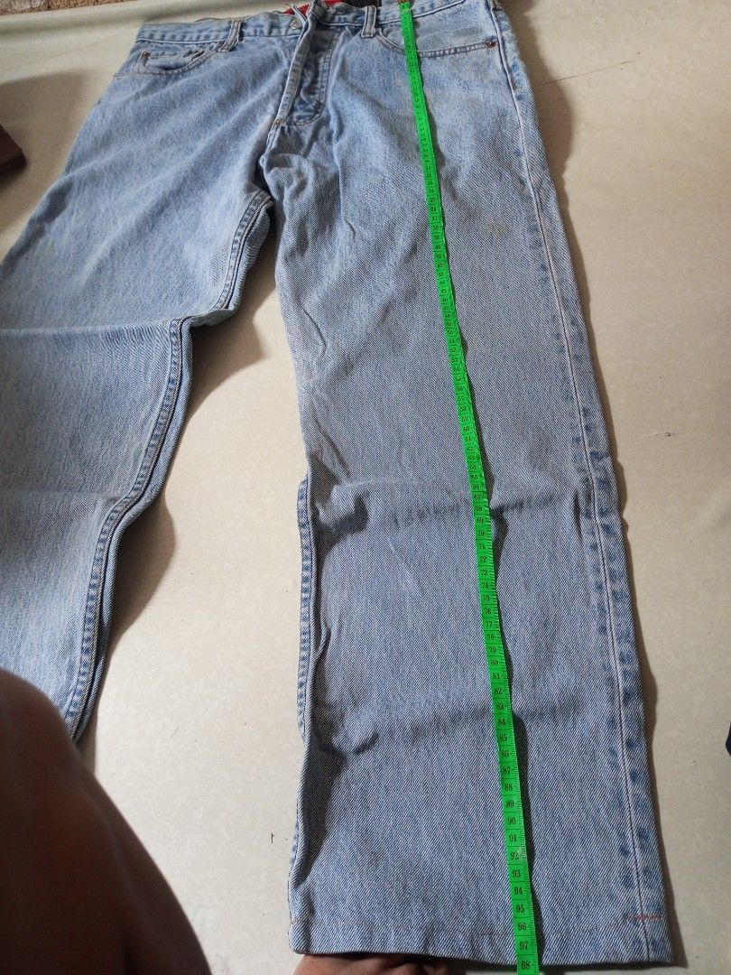 Light Wash Denim Jeans (Category: Jeans) located in Malolos. Submitted by radapostol (Listing ID 1460163441, Image 1). Description: - Classic light wash denim - Button fly closure - Straight leg fit - Perfect for everyday wear - Approx. 97cm length.