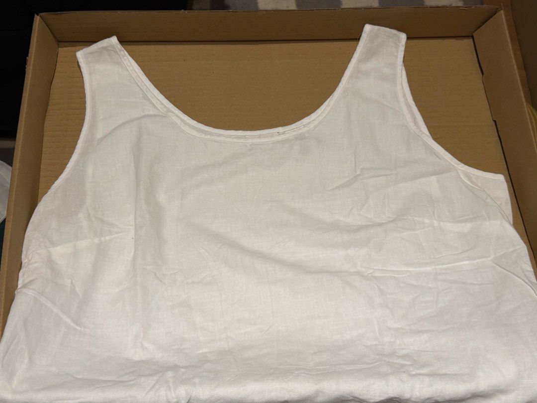 Linen Cotton Tank Top (Category: Sleeveless) located in Paranaque City. Submitted by preluvdbyp (Listing ID 1460217085, Image 2). Description: •Payment Options: GCash or BPI Bank Transfer •Delivery/Shipping fee to be shouldered by buyer.