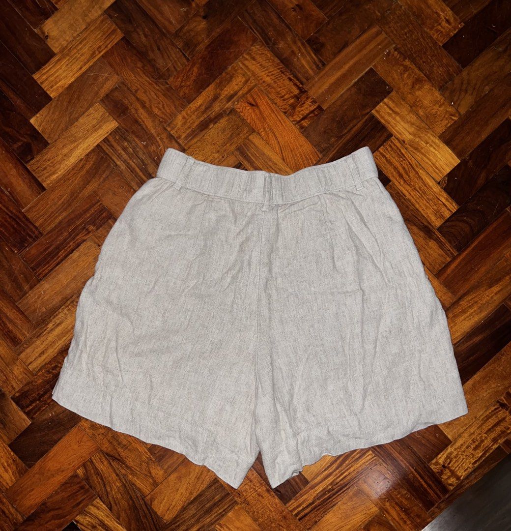 LINEN SHORTS BEIGE NOT ZARA (Category: Shorts) located in Pasig City. Submitted by livebird-217e (Listing ID 1460105880, Image 3). Description: Excellent used, no issues. Soft linen blend Fully lined Beige Waist 27” relaxed (stretchy band can accommodate til 28”) Length 19” Authentic Abercrombie and Fitch USA.