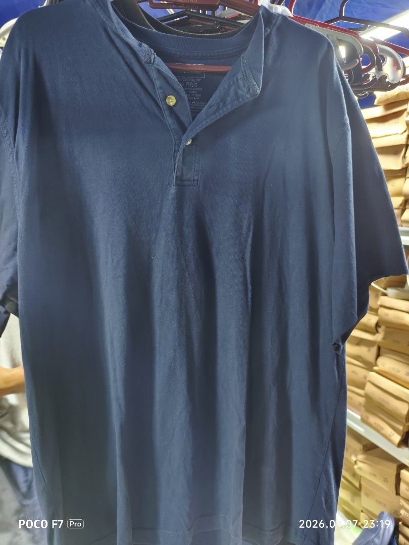 LL Bean (Category: Tshirts & Polo Shirts ) located in Mexico. Submitted by josephnuqui1980 (Listing ID 1460275073, Image 1). Description: Some minor flaws on print tag.