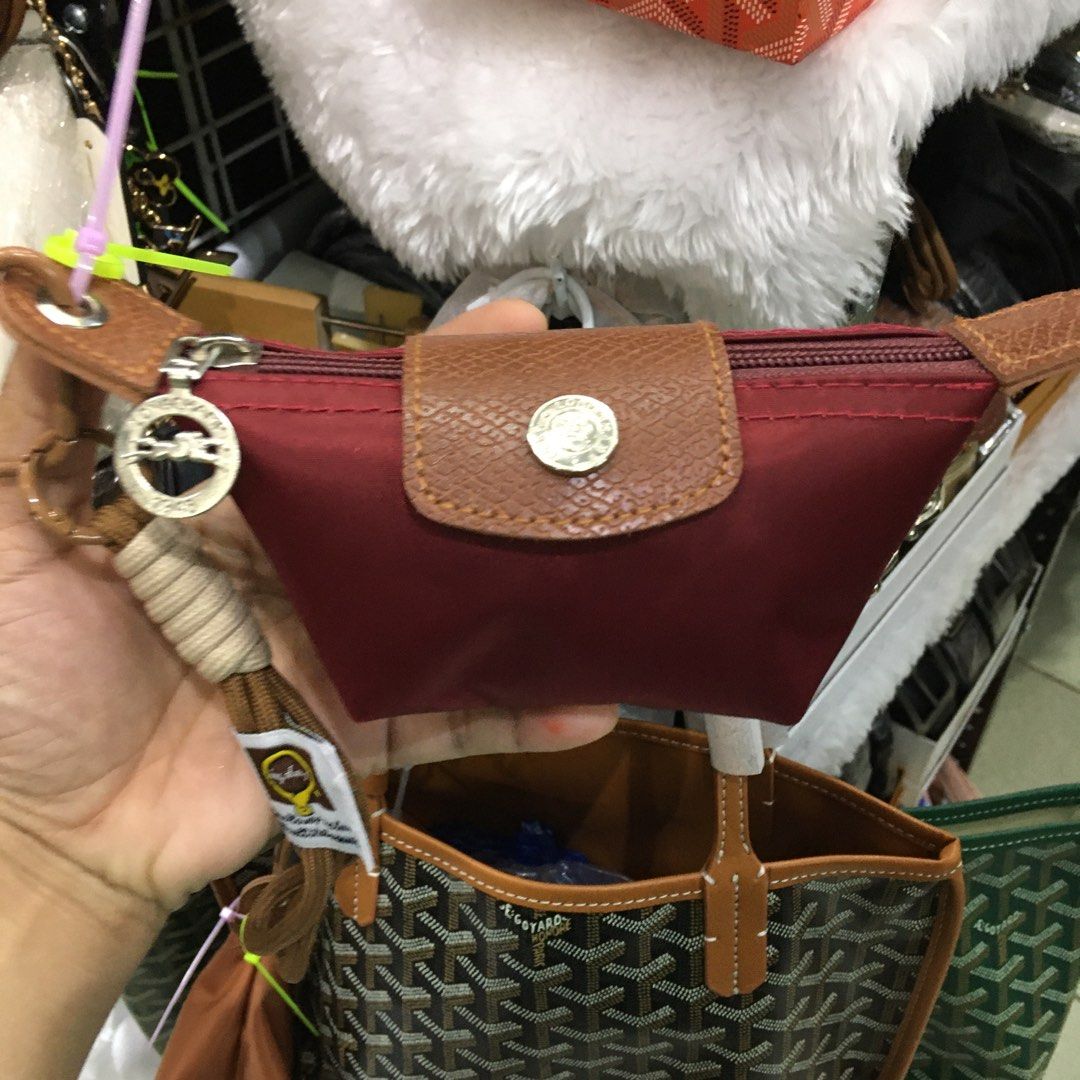 Longchamp Coin Purse (Maroon) (Category: Wallets & Card holders) located in Manila. Submitted by lizzy.cloud (Listing ID 1460135906, Image 1). Description: .