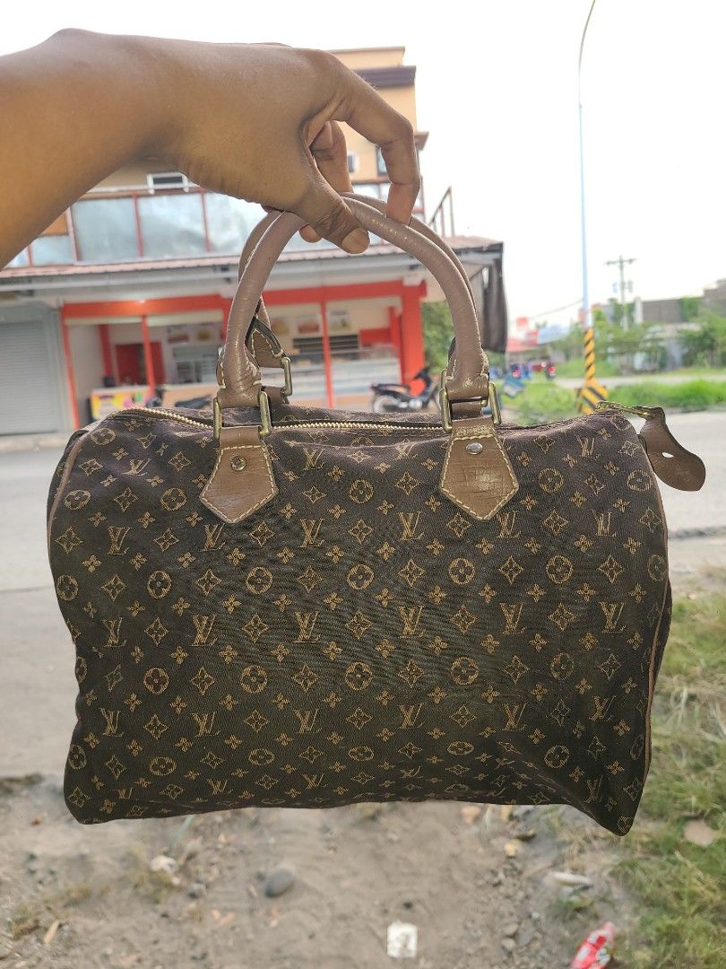 Louis Vuitton monogram speedy canvas 30 (Category: Announcements) located in Manila. Submitted by musadiana849679 (Listing ID 1460205874, Image 1). Description: .