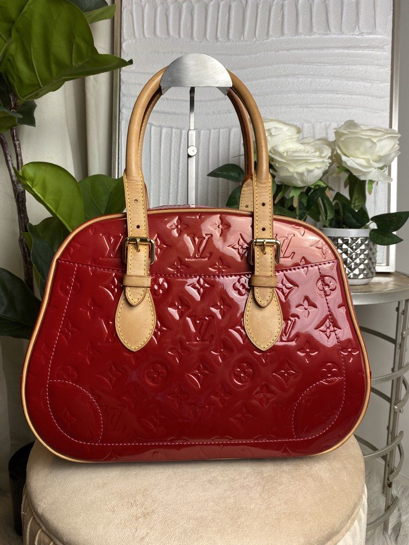 Louis Vuitton Pomme d'Amour (Category: Announcements) located in Iloilo. Submitted by eliseohana (Listing ID 1460193675, Image 1). Description: .