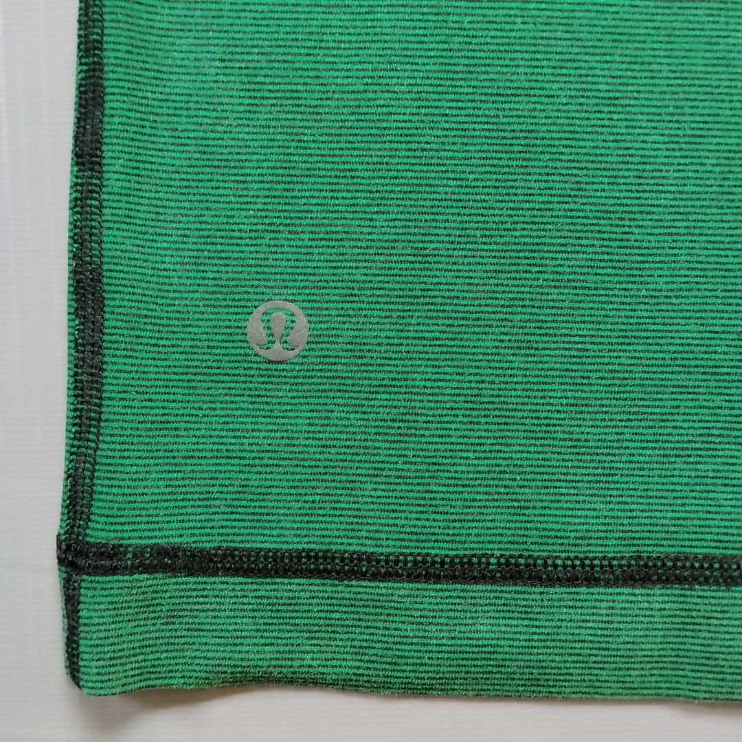 LULULEMON (BASIC TSHIRT) (Category: Tshirts & Polo Shirts ) located in La Carlota. Submitted by sports_couture_ph (Listing ID 1460192488, Image 3). Description: LULULEMON (BASIC SHIRT) RATE VERY GOOD CONDITION SIZE MEDIUM FRAME PRICE 399 ADD SHIPPING FEE DM TO PURCHASE.