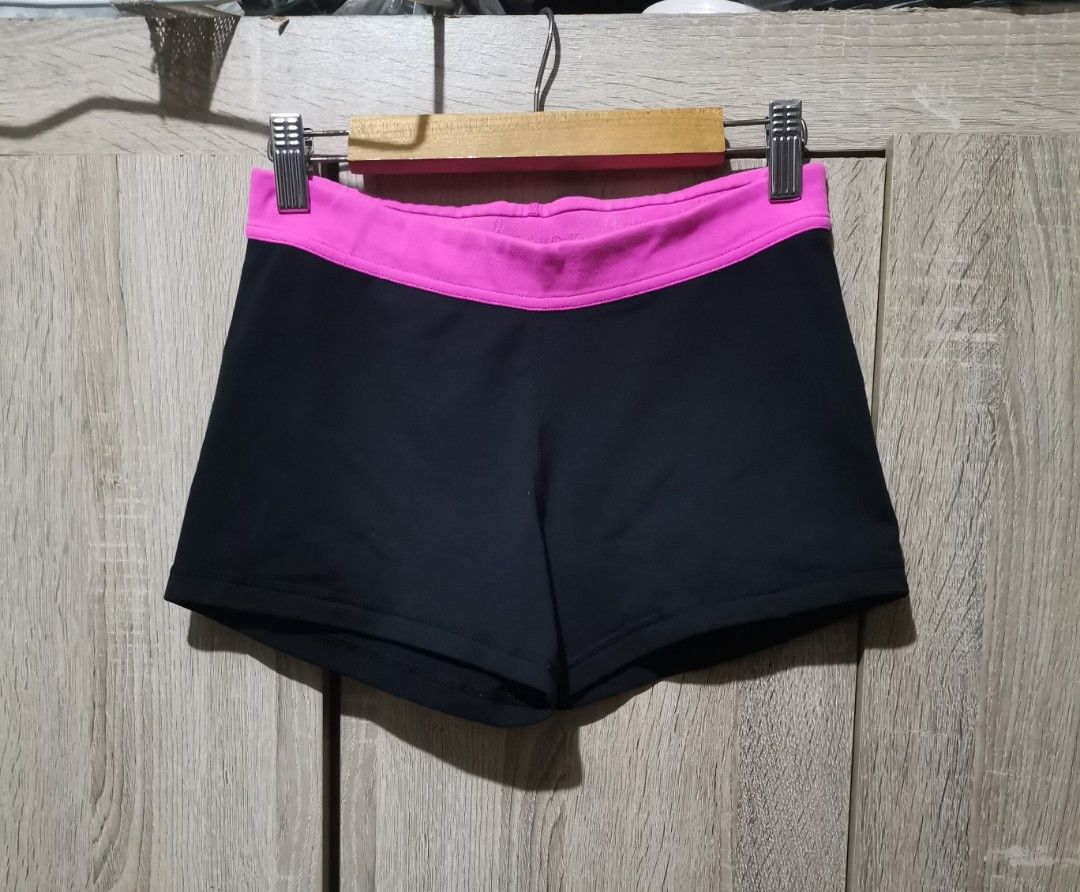 Lululemon black pink short (Category: Shorts) located in San Pedro. Submitted by thriftersthrift (Listing ID 1460278162, Image 1). Description: Waistline (inches) :24 Length(inches) :9 Good condition Already wash Color rate : 9/10 🌵ALL ITEMS ARE FROM UKAY BALE SO MANAGE YOUR EXPECTATION 🌵 ASK SELLER FOR MORE INFORMATION COLOR MAY CHANGE TRU LIGHTING.